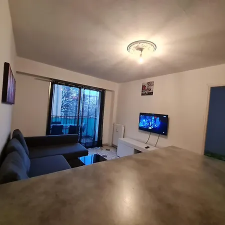 Central Et Au Calme Apartment *